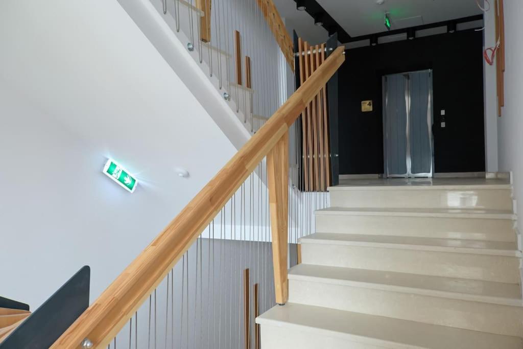 Center - 404 Apartment Resita